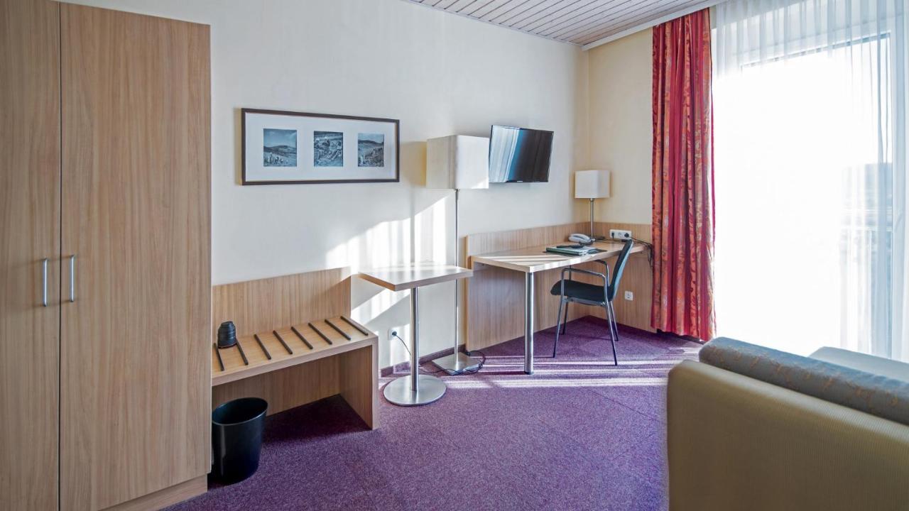 Landhotel Klingerhof Hösbach Exterior foto